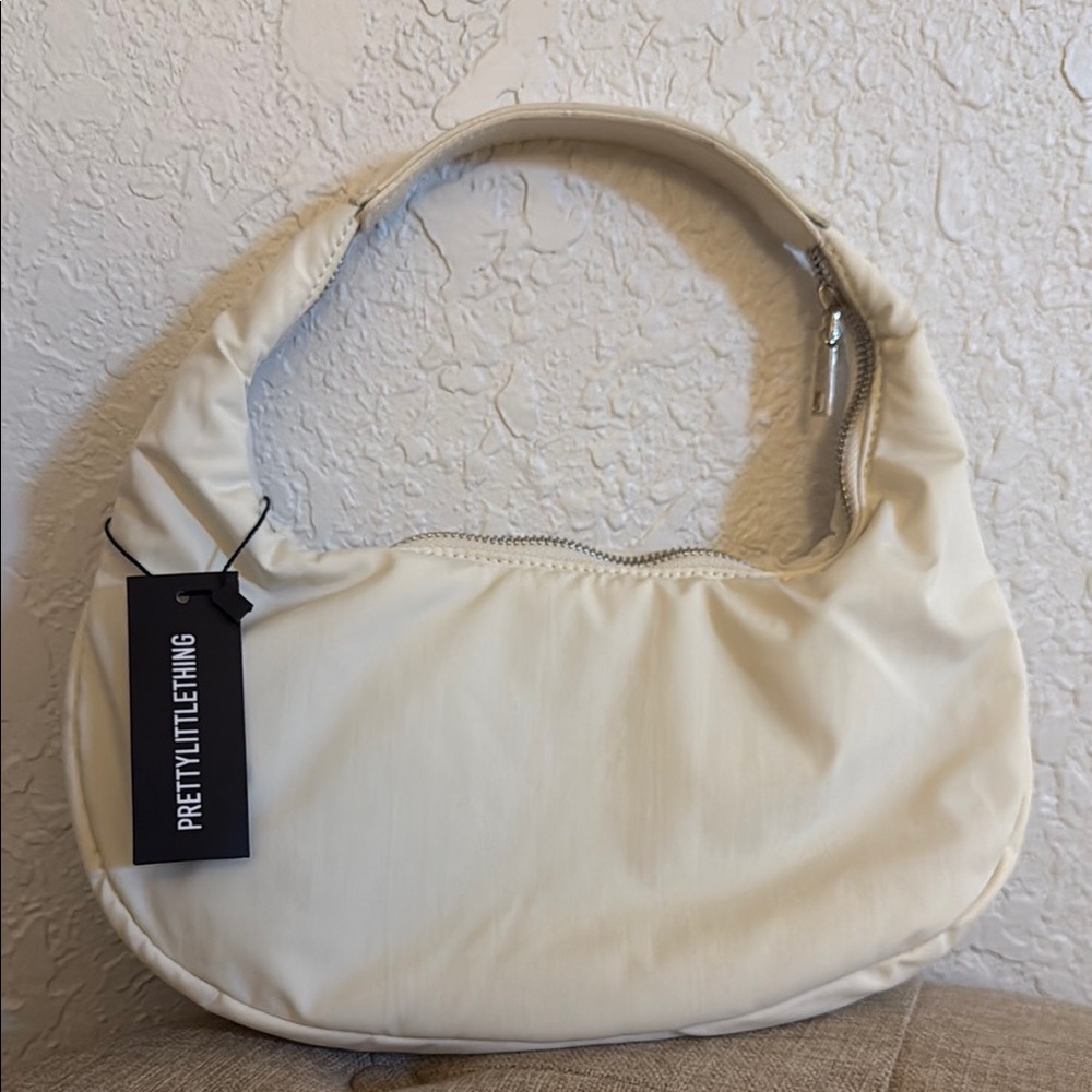 PrettyLittleThing Cream Hobo Bag NWT - Picture 2 of 6